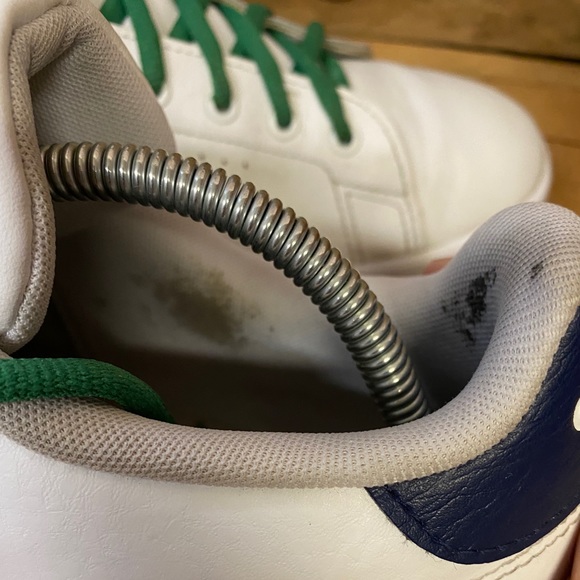 *SOLD* Men’s Adidas Advantage White Sneakers - Picture 10 of 12